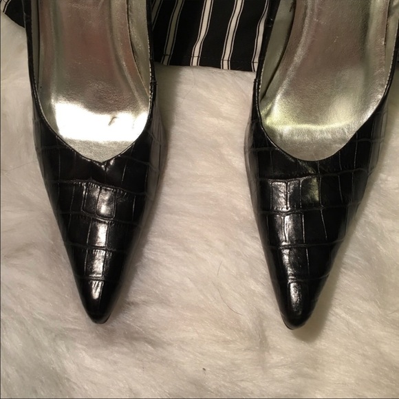 Steve Madden Like New - Picture 2 of 4